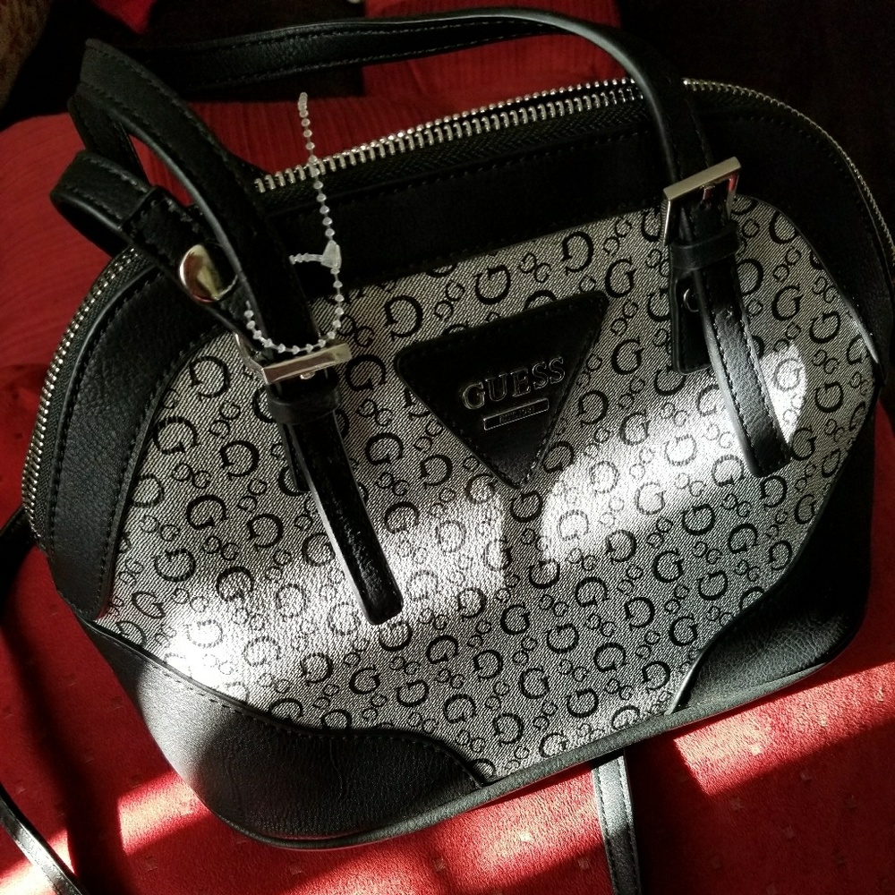 Guess shoulder bag